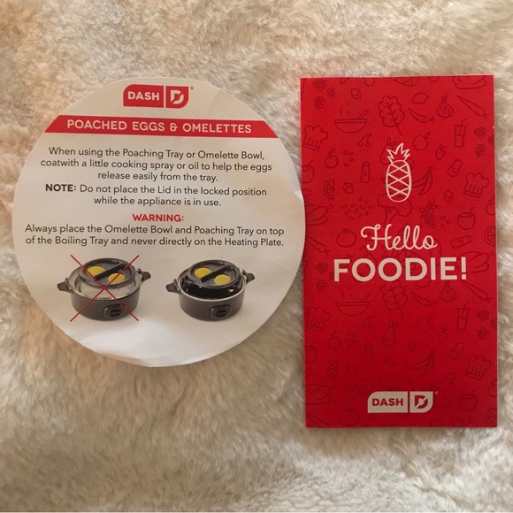 DASH EXPRESS EGG COOKER - Picture 6 of 6